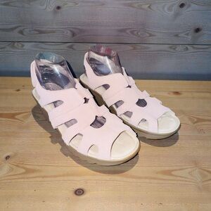 Skechers Parallel Stylin Suede Wedge Peep Toe Casual Comfort Sandals Tan 11 NWOB